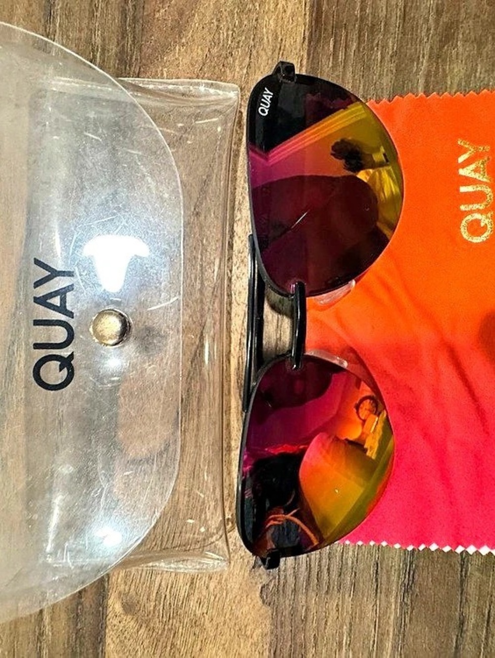 QUAY The Playa Sunglasses Black & Pink